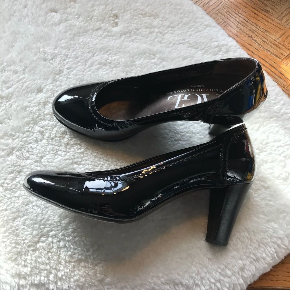 AGL 39.5 Black Patent Leather Pump Stacked Heel